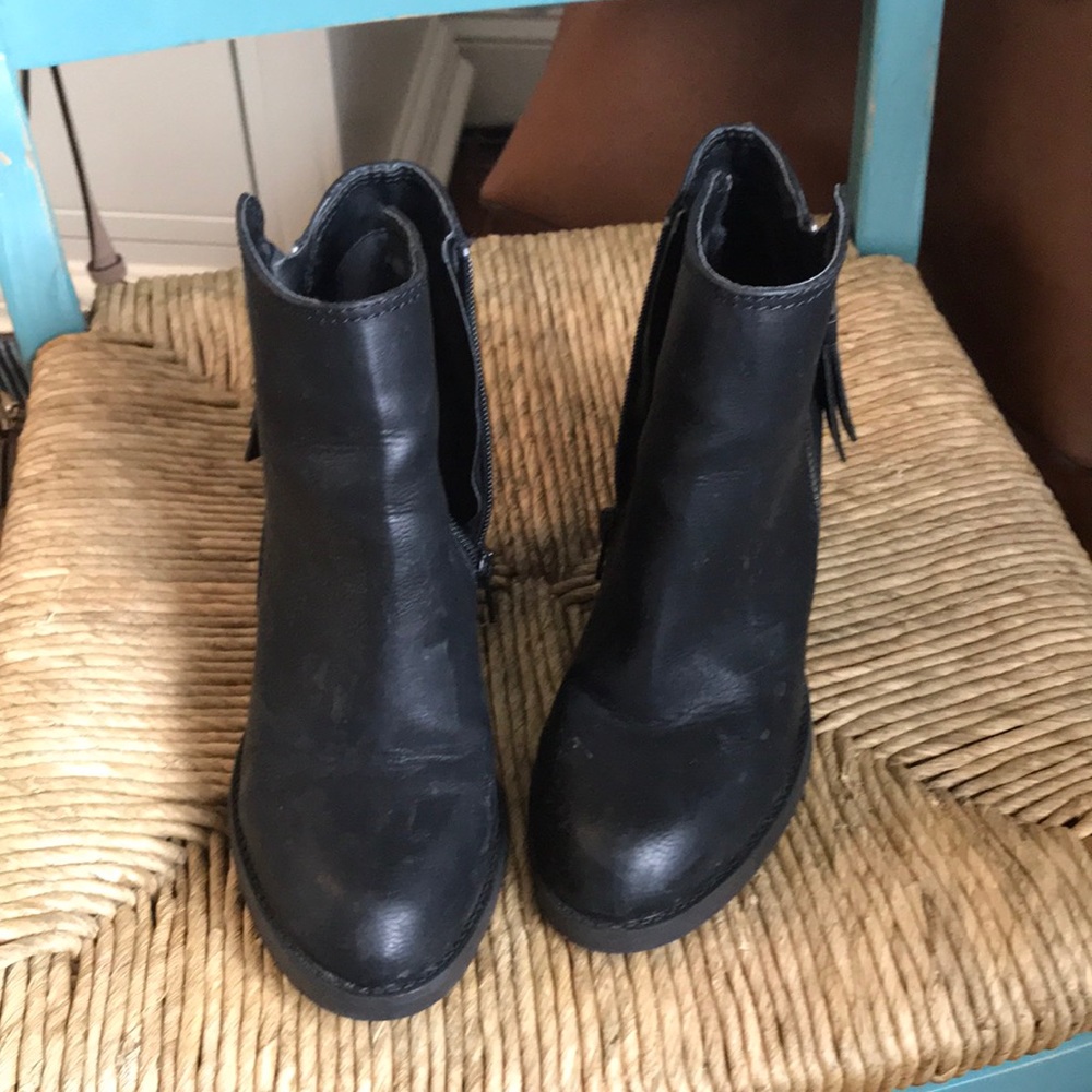 Black madden girl bootie heels